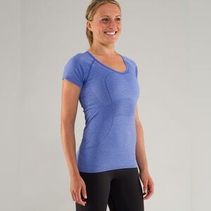 Lululemon Run: Swiftly Tech V-Neck in Rocksteady